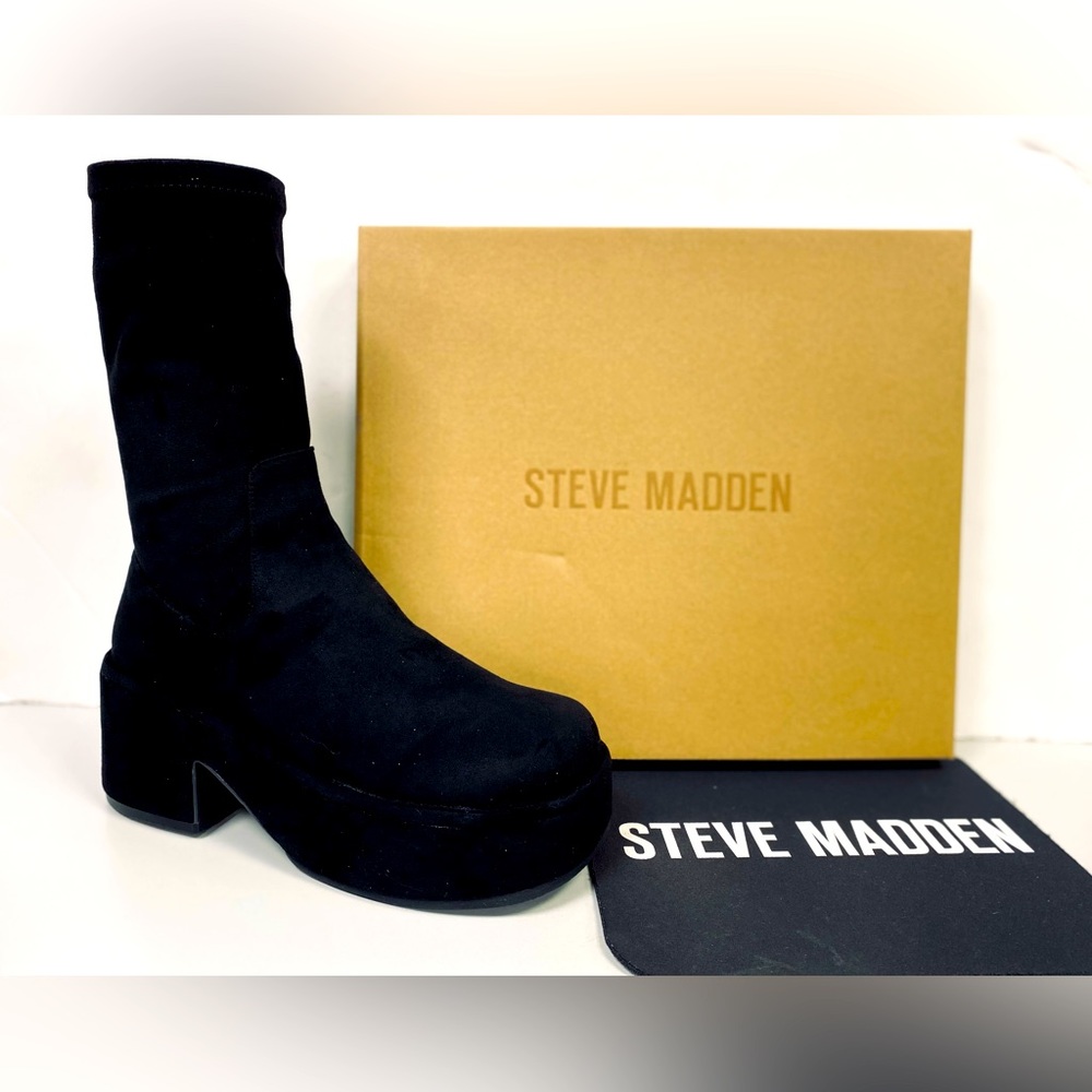 **BRAND NEW** Steve Madden Size 9 Black